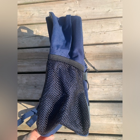 Toronto Maple Leafs Nike Team Backpack - Navy Blue - Kids/Youth Size - Picture 9 of 10